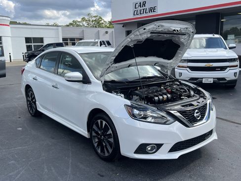 Used 2019 Nissan Sentra SR image 53