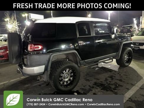 Used 2007 Toyota FJ Cruiser 4WD image 5
