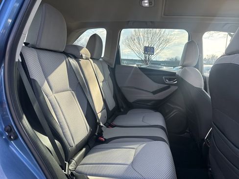 Used 2023 Subaru Forester Premium image 28