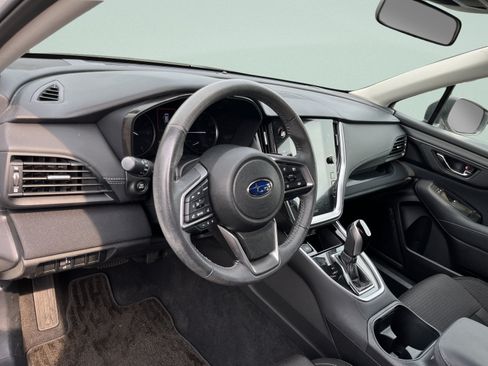 Used 2024 Subaru Outback Premium AWD/4WD image 16