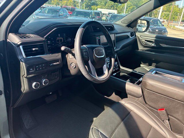Used 2024 GMC Yukon Denali w/ Advanced Technology Package RWD image 19