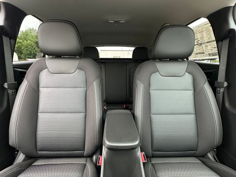 New 2026 Chevrolet Trax LT w/ Driver Confidence Package FWD image 25