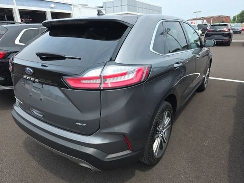 Used 2022 Ford Edge Titanium AWD/4WD image 4