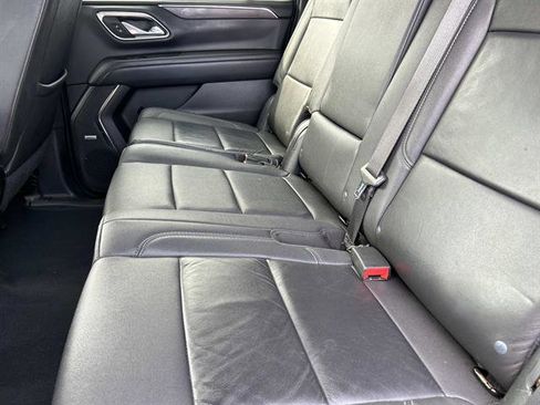 Used 2023 Chevrolet Suburban LT image 15