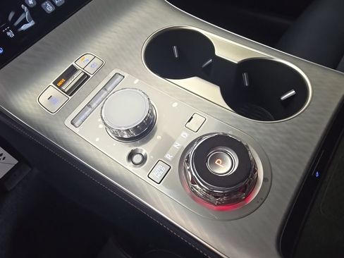 New 2026 Genesis GV70 2.5T Sport Prestige AWD/4WD image 23