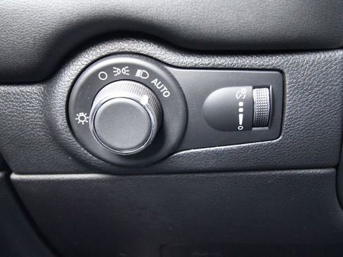 Used 2024 Dodge Durango GT image 23