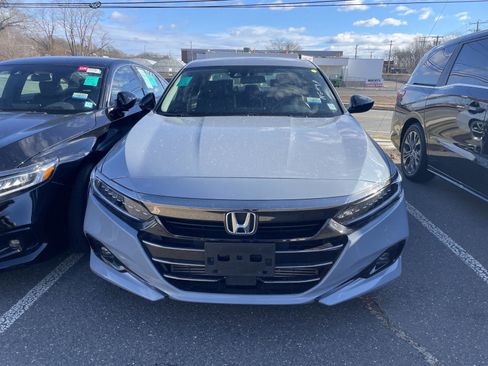 Used 2022 Honda Accord Sport Special Edition image 2