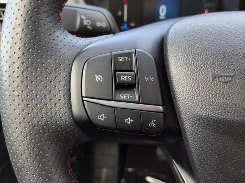 Used 2025 Ford Escape ST-Line Select AWD/4WD image 24