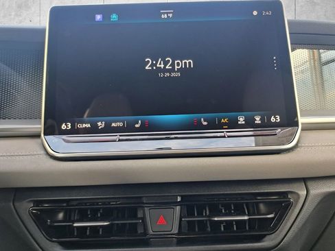 New 2026 Volkswagen Tiguan SE R-Line image 9