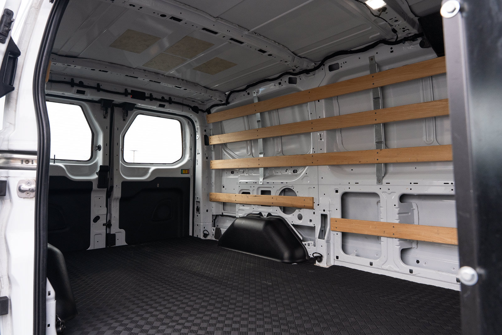 Used 2025 Ford Transit 250 Low Roof w/ Exterior Upgrade Package RWD image 13