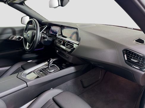 Used 2022 BMW Z4 sDrive30i w/ Convenience Package image 26