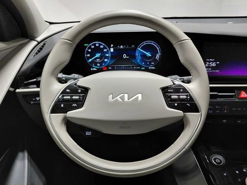 Used 2023 Kia Niro Wind FWD image 25