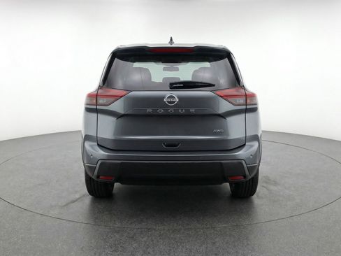 Used 2025 Nissan Rogue SV image 7