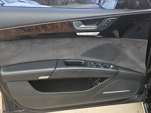 Used 2014 Audi A8 L 3.0T w/ Premium Package image 26