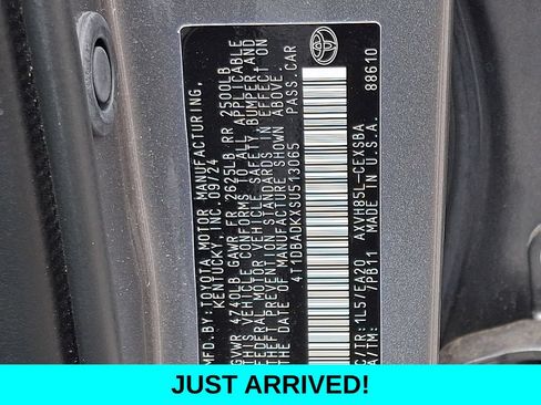 Used 2025 Toyota Camry SE w/ Convenience Package AWD/4WD image 26