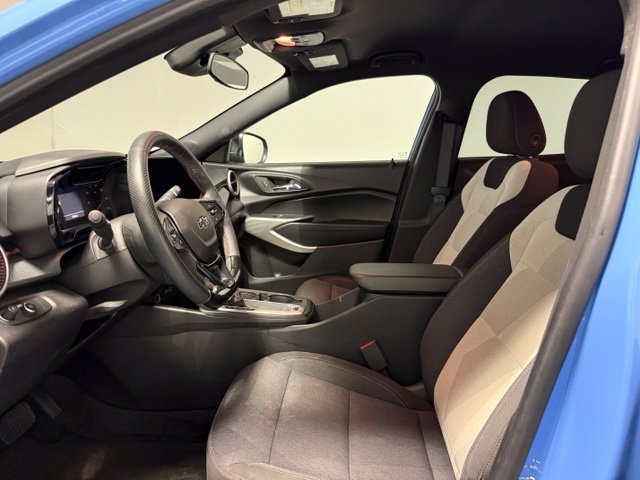 Used 2024 Chevrolet Trax RS w/ Driver Confidence Package FWD image 12