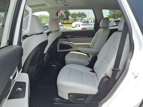 Used 2024 Kia Telluride S w/ S Sunroof Package AWD/4WD image 6