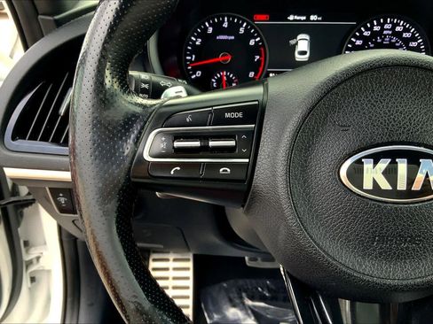 Used 2019 Kia Stinger GT2 image 21