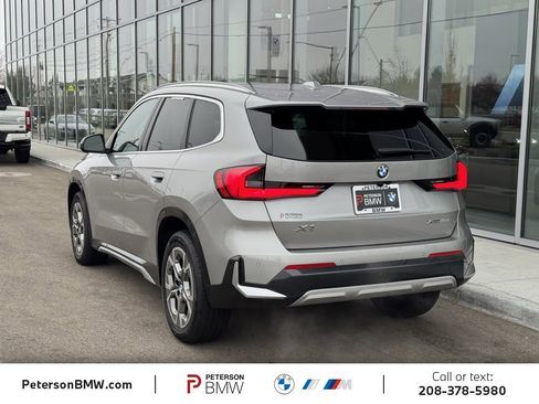 Used 2025 BMW X1 xDrive28i image 4