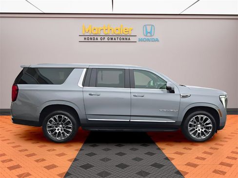 Used 2025 GMC Yukon XL Denali image 6