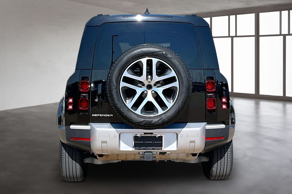 Used 2024 Land Rover Defender 110 S AWD/4WD image 4