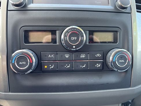 Used 2019 Nissan Frontier SL AWD/4WD image 26