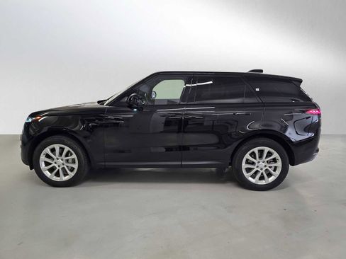 Used 2025 Land Rover Range Rover Sport SE AWD/4WD image 2