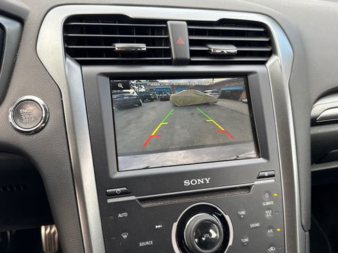 Used 2014 Ford Fusion Titanium image 19