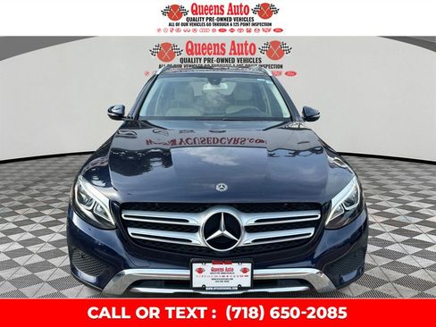 Used 2019 Mercedes-Benz GLC 300 4MATIC w/ Premium Package image 1