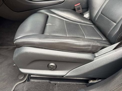 Used 2019 Mercedes-Benz GLC 300 image 18
