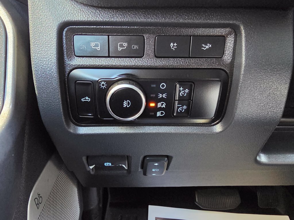 Used 2024 Ford F250 Lariat w/ Lariat Ultimate Package AWD/4WD image 36