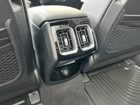 New 2026 Kia Sorento AWD image 17