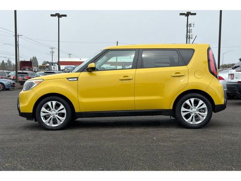 Used 2015 Kia Soul + image 9