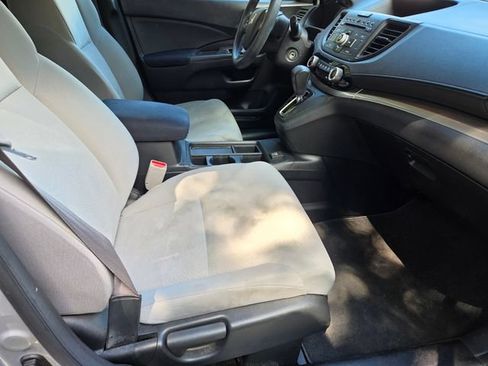 Used 2015 Honda CR-V LX image 7