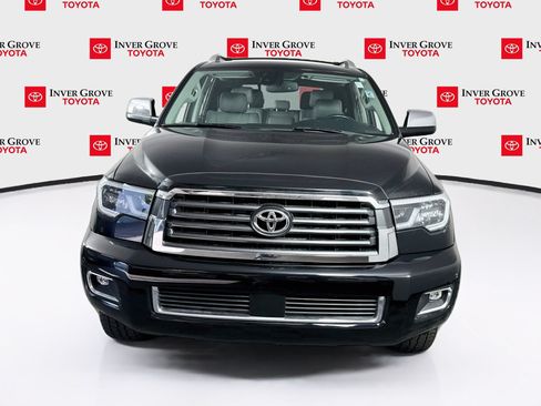 Used 2018 Toyota Sequoia Limited AWD/4WD image 2