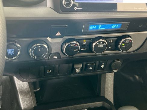 Used 2023 Toyota Tacoma TRD Off-Road image 15