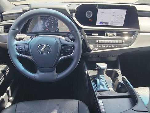 Used 2023 Lexus ES 250 w/ Premium Package AWD/4WD image 11