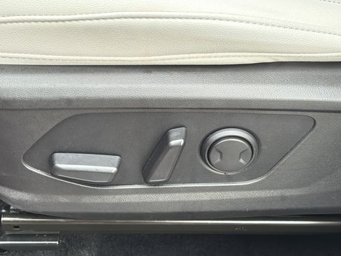 Used 2023 Hyundai Tucson SEL w/ Convenience Package FWD image 16