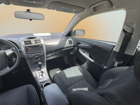 Used 2013 Toyota Corolla S FWD image 18