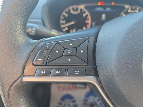 Used 2024 Nissan Altima 2.5 SV image 24