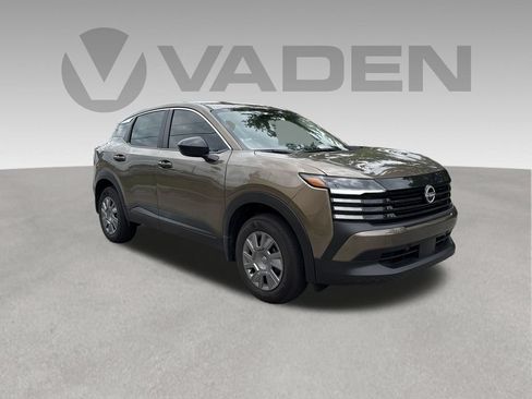 Used 2026 Nissan Kicks S FWD image 32