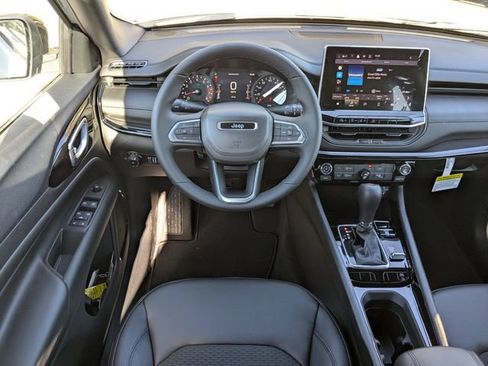 New 2026 Jeep Compass Latitude AWD/4WD image 16