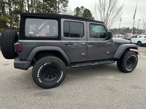 Used 2024 Jeep Wrangler Sport image 8