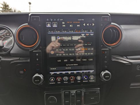 Used 2022 Jeep Gladiator Mojave w/ LED Lighting Group image 20