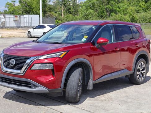 Used 2021 Nissan Rogue SV FWD image 23