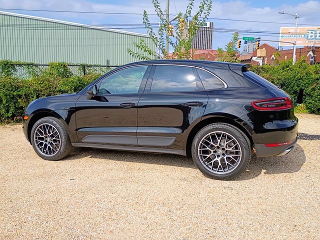 Used 2018 Porsche Macan AWD/4WD image 9