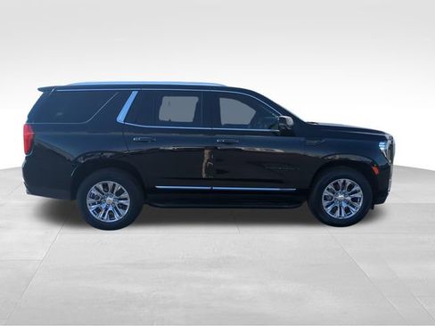 Used 2023 GMC Yukon Denali w/ LPO, Floor Liner Package AWD/4WD image 6