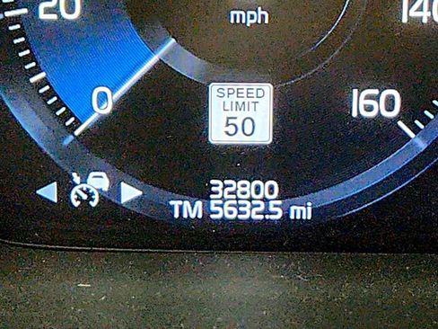 Used 2020 Volvo XC90 T8 Inscription w/ Protection Package Premier AWD/4WD image 16