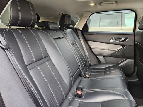 Used 2018 Land Rover Range Rover Velar S image 15