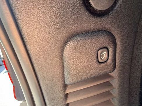 Used 2024 Dodge Durango GT AWD/4WD image 38